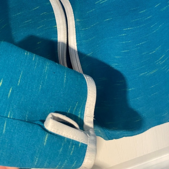 Nike Women’s Hoodie Size L - Picture 2 of 4